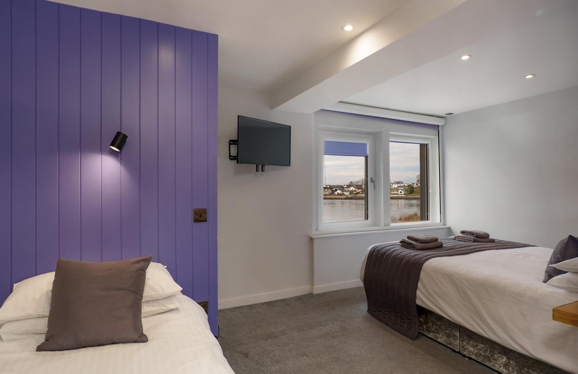 Oyster Connel Hotel